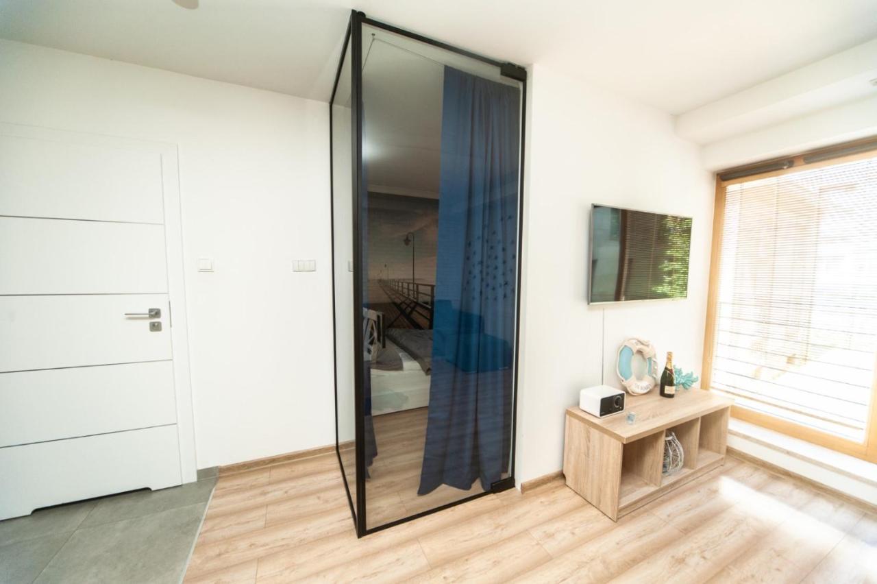 Blue Apartment In Vibrant Heart Of Gdynia Exterior photo