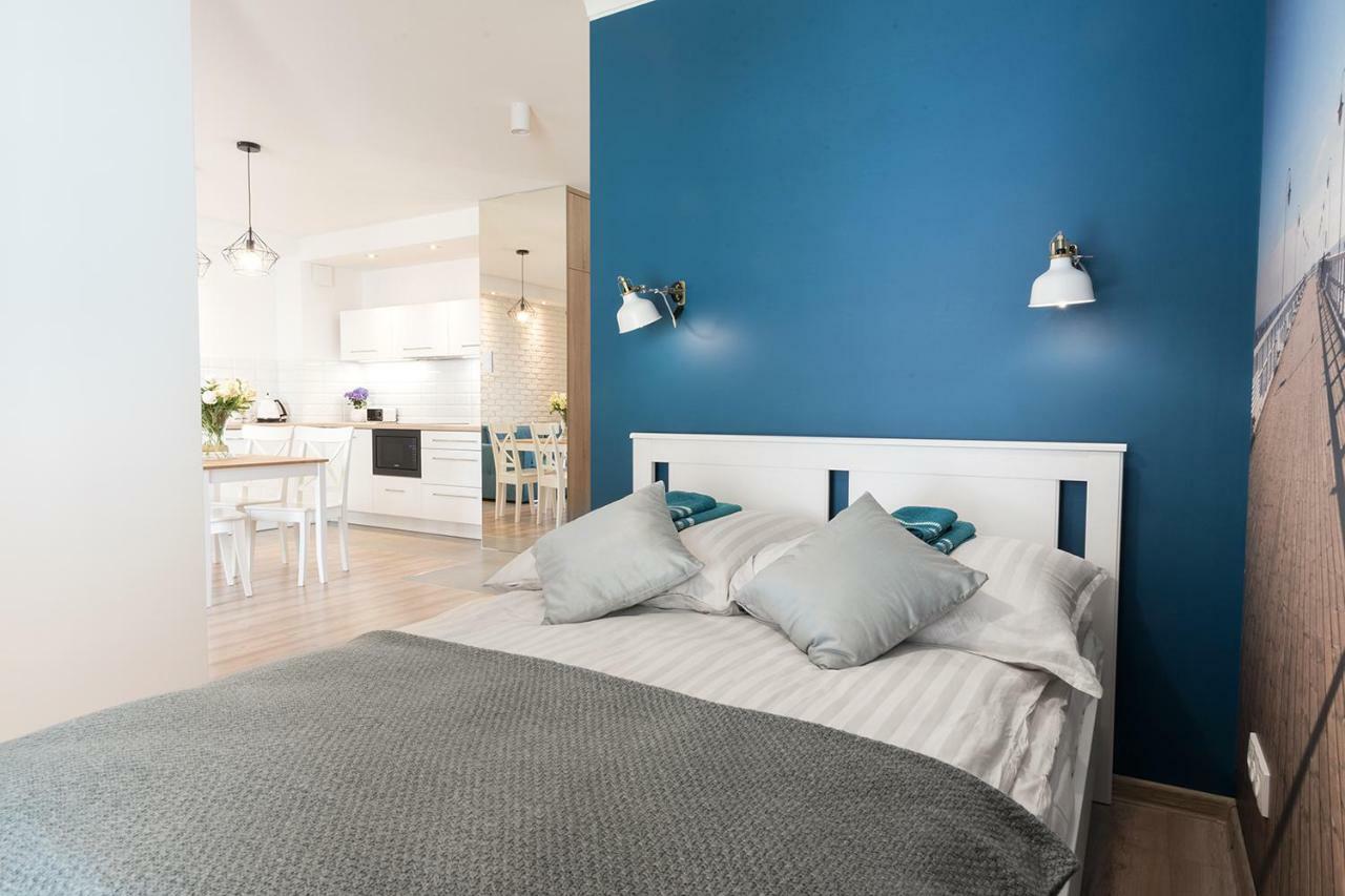 Blue Apartment In Vibrant Heart Of Gdynia Exterior photo